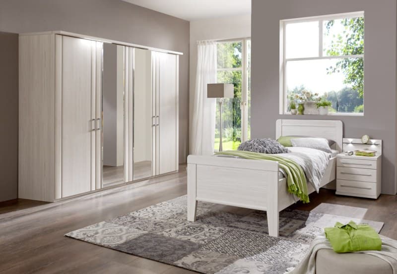 Schlafzimmer - inkl. Beleuchtung, Lärche-Nachbildung