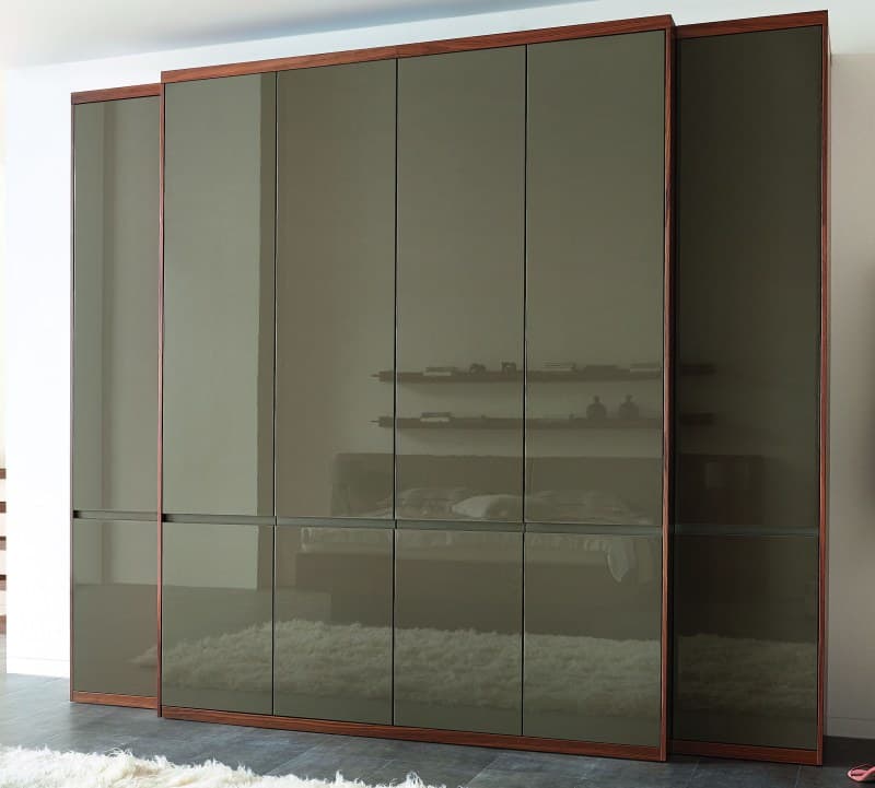 Drehtürenschrank 6-türig Fame-S - B. ca. 270 cm, Nussbaum nova, Lack terra