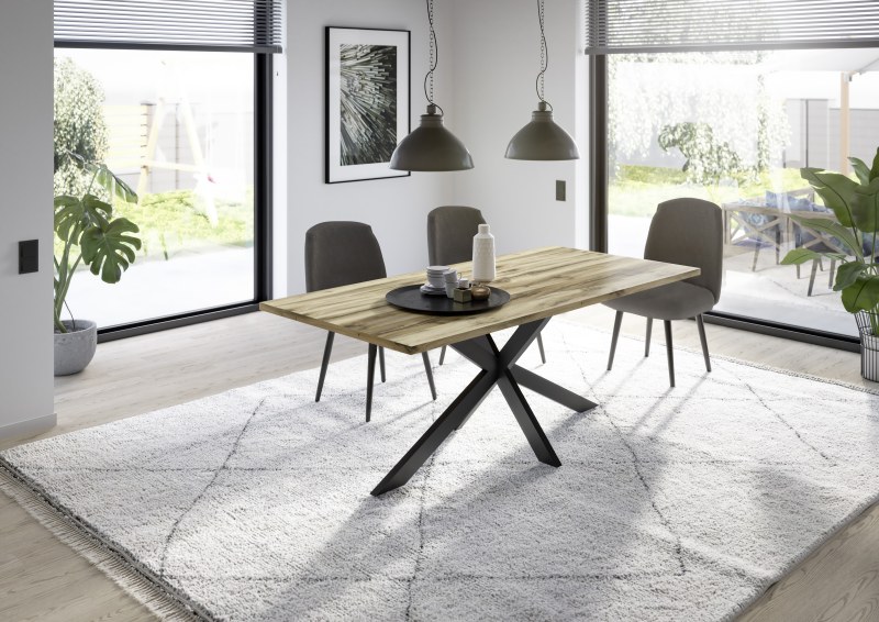 Esstisch - LB ca. 180x90 cm, Plankeneiche, Schwarz