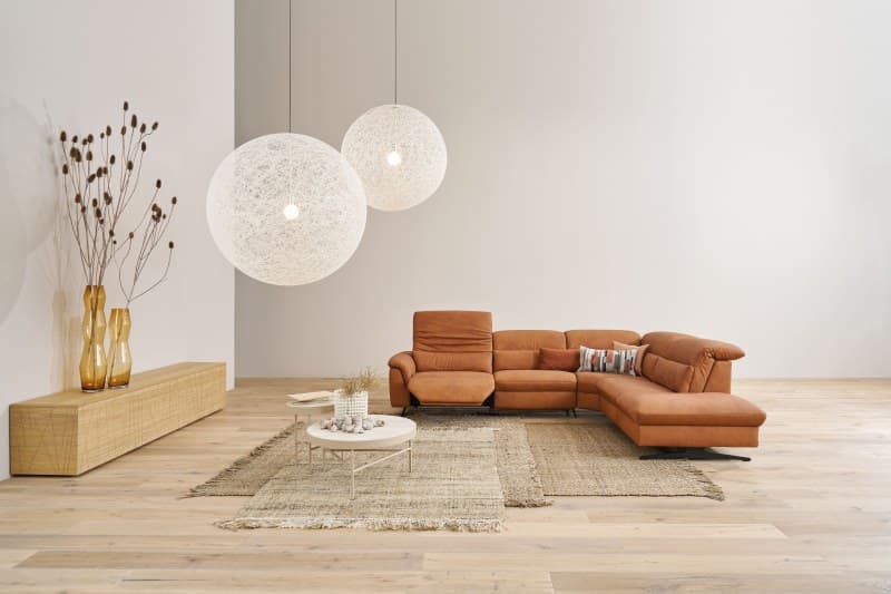 Ecksofa - 2,5-Sitzer mit Ecke rechts, Relaxfunktion/Kopfteil verstellbar motorisch, Leder, Cognac
