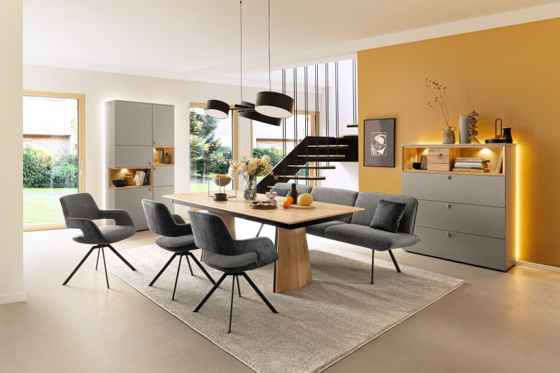 Esstisch - LB ca. 220x100 cm, Wildeiche Furnier